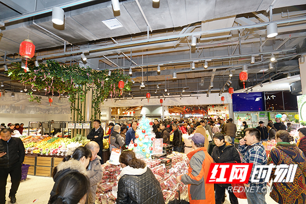 步步高廣場株洲店打造8萬平方米的一站式家庭時尚生活方式中心。.jpg